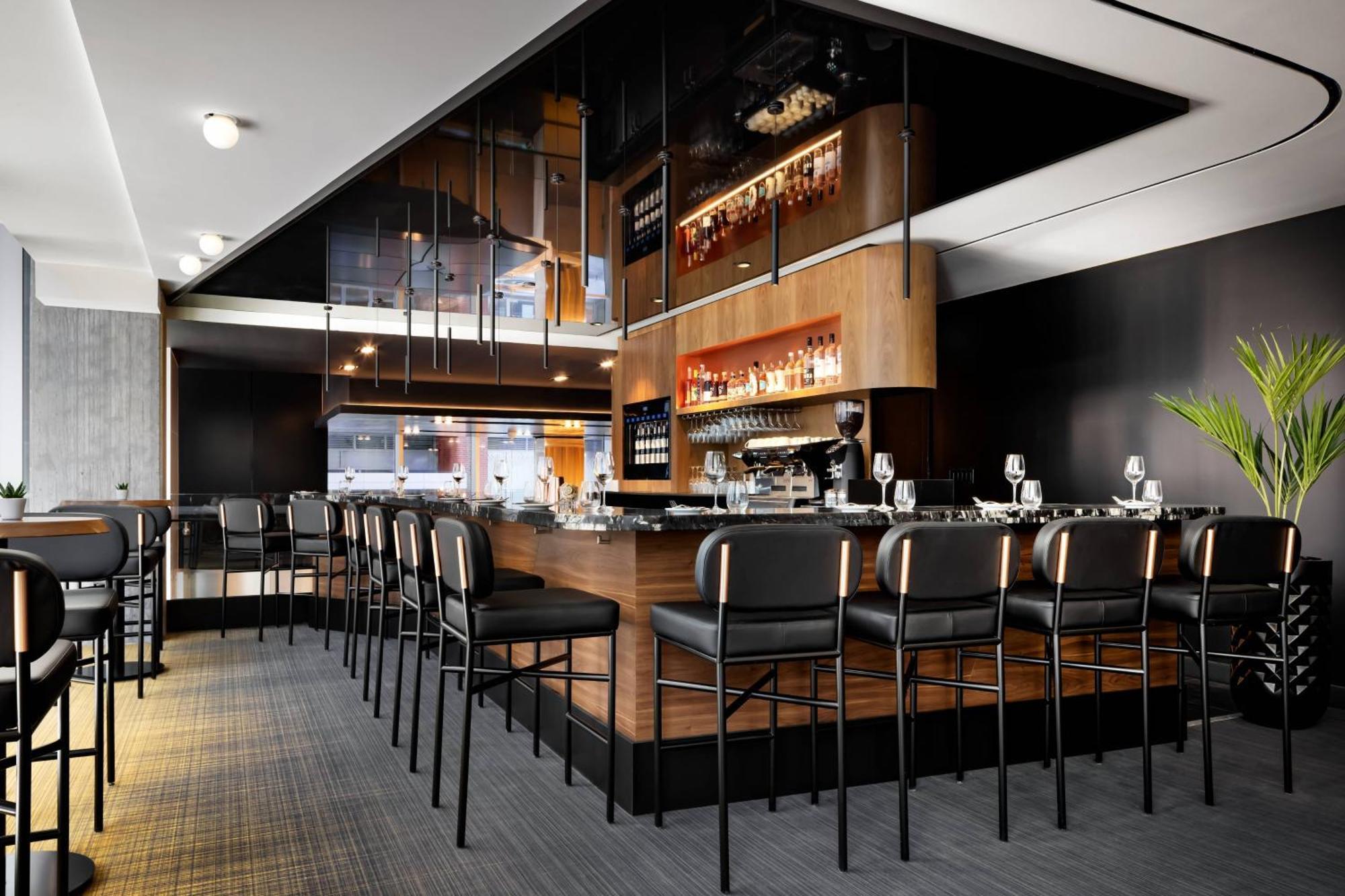 Humaniti Hotel Montreal, Autograph Collection Luaran gambar